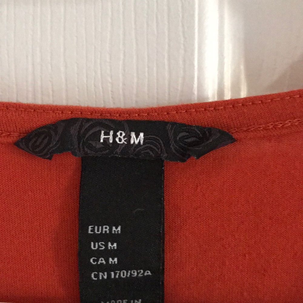 H&M - Picture 2 of 4
